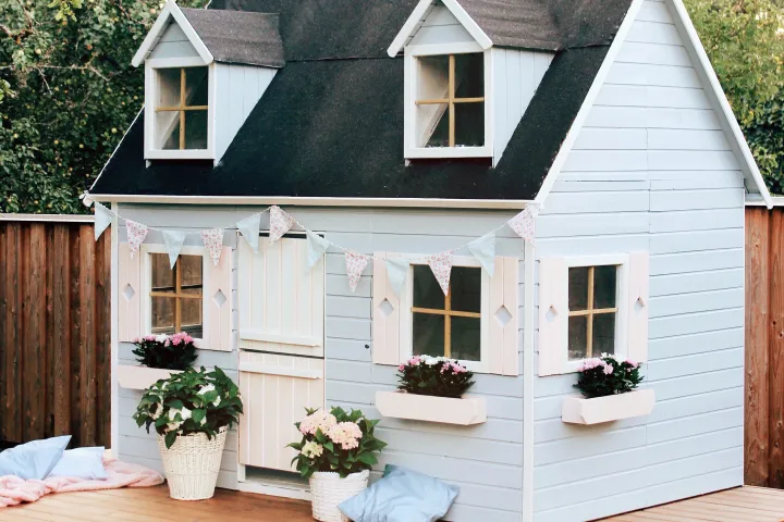 Eelnevalt töödeldud puitfassaadide ja -aedade värvimine