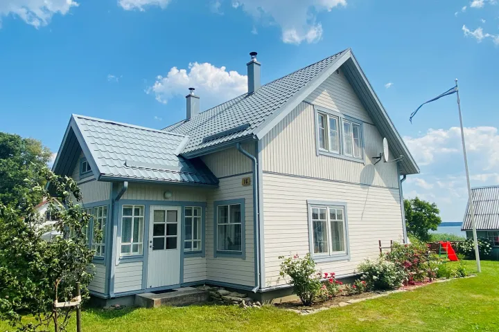 Kuidas värvida vana puitmaja?