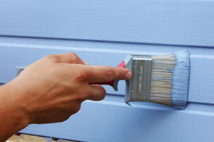 Kuidas valida puitmajale värvitoodet ja -tooni?