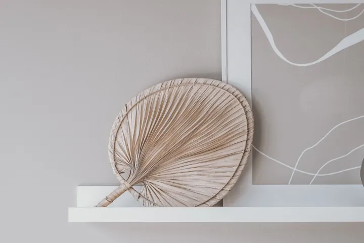 Põhjamaiselt valge kodu sai hubasema ilme