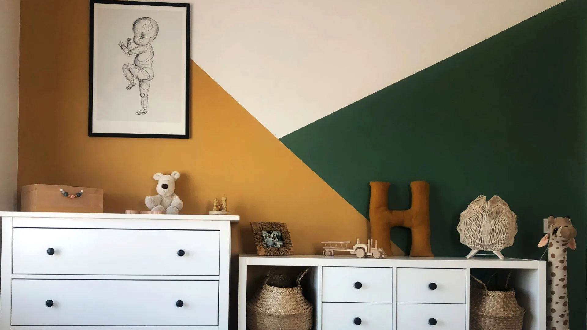 Safariteema lastetoa seintel